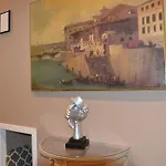 La Loggia Del Porcellino